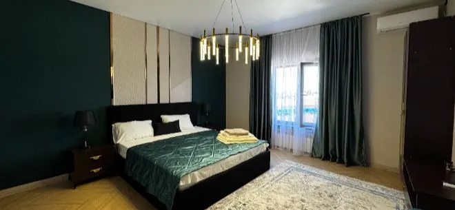 Отдых для двоих в AQUAMARINE: проживание, завтрак, бассейн, джакузи и бани